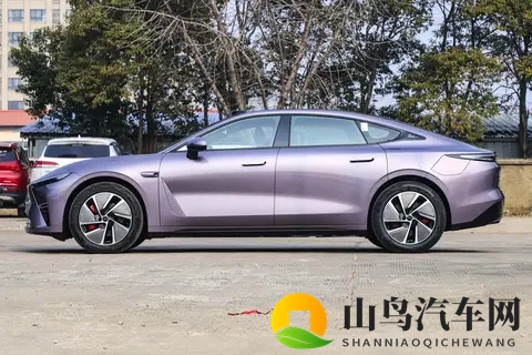 综合续航1645km，云台底盘+黄金增程动力，星纪元ES产品力如何？-1