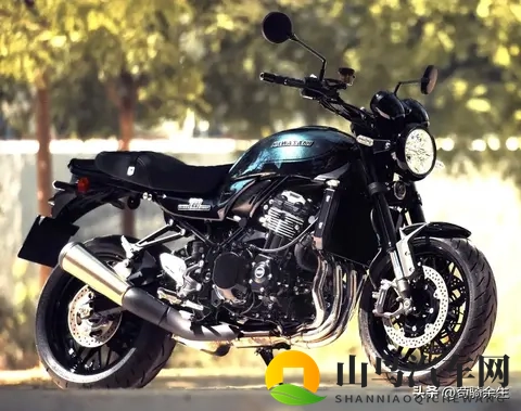 川崎Z900RS新款上市，电控系统全面升级，复古外观藏硬核性能！-1
