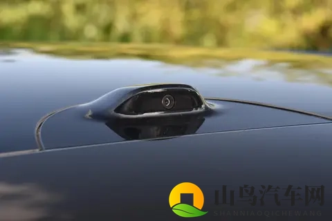 纯电续航821km，Model Y上新长续航后轮驱动版！-1