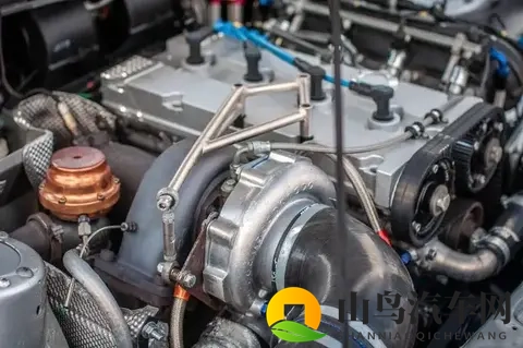 为什么不能乱用5W-30的机油？一些车用了可能会提前报废！-1