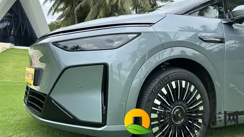 新车  35万元起_纯电续航452公里_中大型MPV，小鹏X9超级增程预售-3