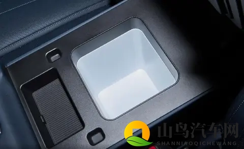 20万级插混SUV新优选!方程豹钛7智能配置超丰富,续航1300km-2