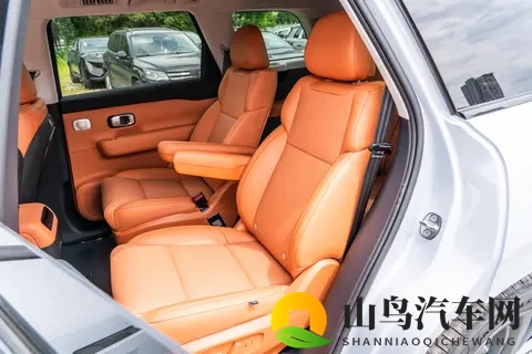 激光雷达 + 8295 芯片，零跑 C16 20 万内配置卷吗？-2