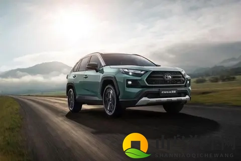 15万预算买燃油车，就看这三款，开十年还能卖5万-2