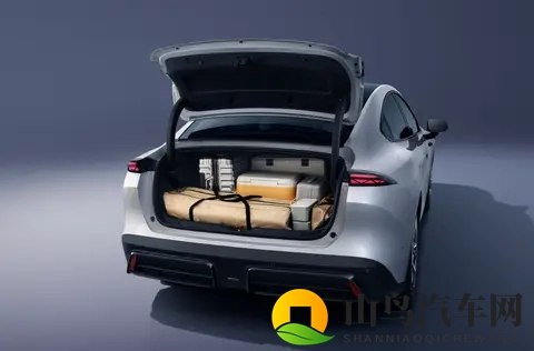 公路磁悬浮名不虚传，深蓝L06凭什么这么自信？-3