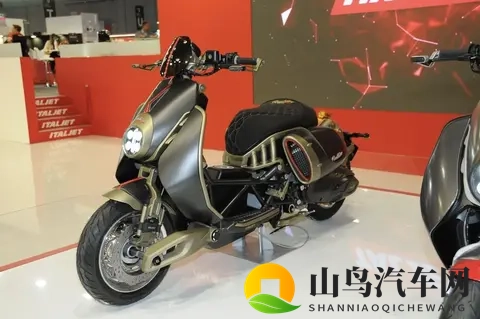 米兰车展丨意塔杰特Roadster 400发布，复古踏板的“变态”演绎-1