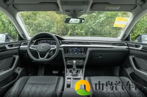 动力充沛，颜值高，配置扎实，大众CC怎么选？-1