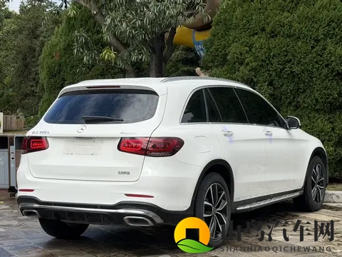20万拿下准新奔驰GLC300L，体验豪华SUV的魅力！-3