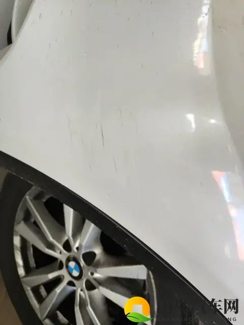 17万多拿下宝马X5(进口),16年上牌,圆你蓝天白云梦?-1