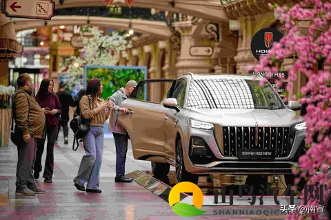 中国车在俄卖不动了，政策卡脖子，车企只能硬扛-1