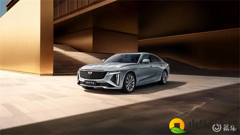 搭载百万级磁浮底盘 凯迪拉克新CT6上市在即-1