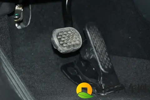 十多万买豪华插混？smart精灵#5 EHD3 屏联动 + 真皮座椅，家用够实在-1