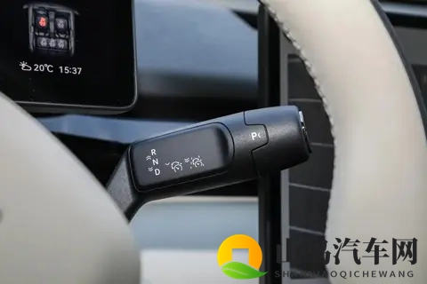 后驱+入门340马力，全系400V快充，限时1458万起，新款极氪X上市-3