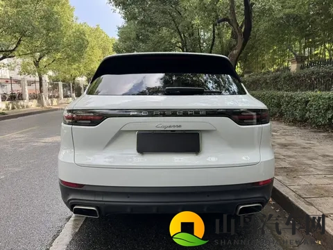 一手保时捷Cayenne：三年车龄，558万，奶爸的豪华之选？-3