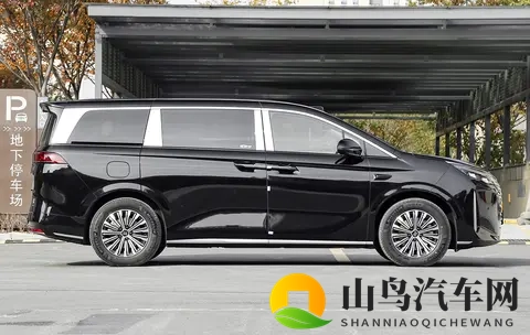 新款比亚迪夏正式上市，限时1968万起，纯电续航100_218km-3