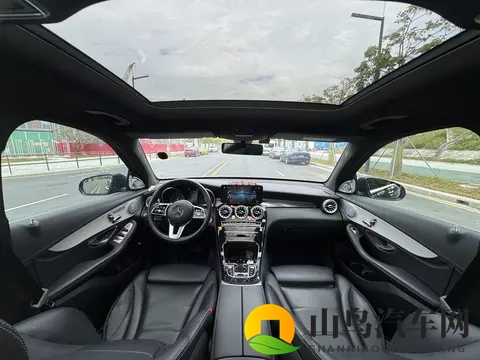 偷窥女厕凹凸间谍：企业间谍战：女厕摄像头揭露惊人秘密-2