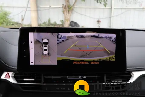 丰田格瑞维亚深度实测：混动省油王者 家用 MPV 的实用与槽点-3