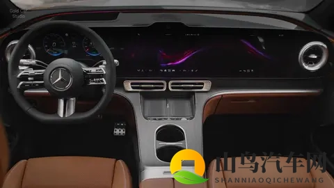 全新2026款奔驰GLC 400豪华EQ SUV揭秘：创新技术与高性价比-1