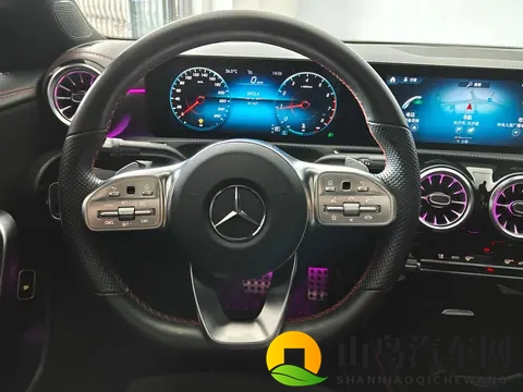 22款奔驰CLA轿跑，4万公里，16万不到体验优雅运动风-1