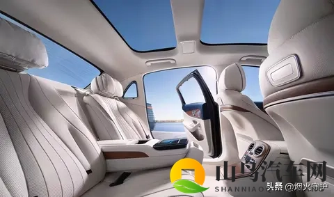 2026款奔驰E级上市即王炸!入门价低至4299万,宝马5系压力大了-2