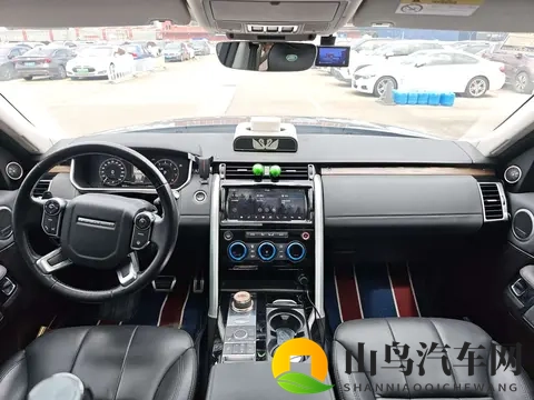 体育生露大jiji撒尿：街头趣事：汽车生活与随性瞬间-2