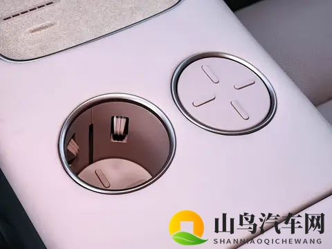 东风日产首款插混车内饰发布，依旧简洁，明天开启预售-3