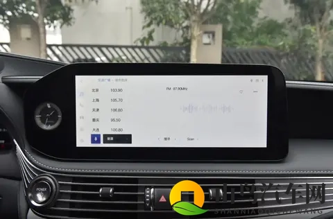 起售价885万，雷克萨斯LS实力出众，提供四款配置可选-2