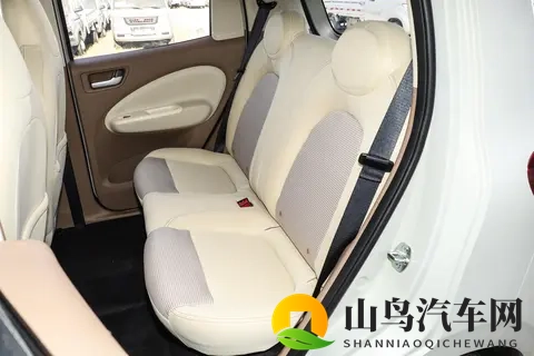 2025 款五菱宏光 MINIEV 深度解析：通勤神器 or 过渡之选？-3