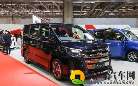 奶爸的神车?丰田Noah亮相:缩小版“埃尔法”来袭,约132万元-2