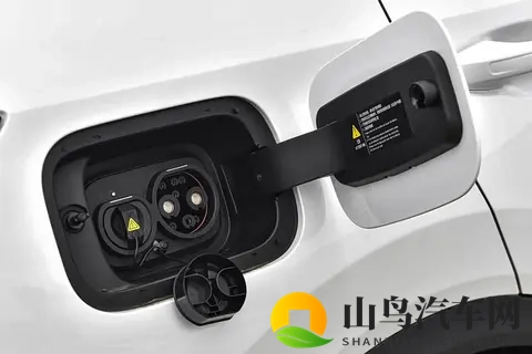 长安CS55 PLUS PHEV新款上市! 1129万配视觉智驾100公里纯电-2