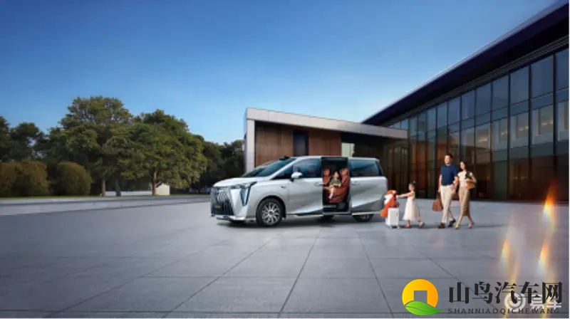 传祺向往M8宗师,重新定义25万级豪华MPV-1