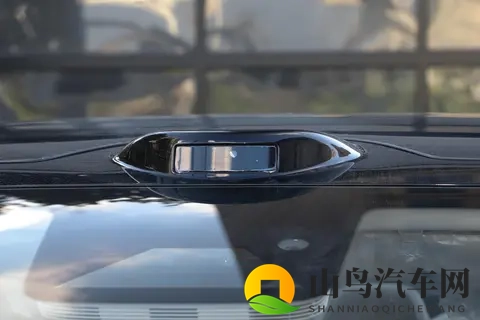 预算10万左右买纯电轿车，为什么推荐零跑B01？-3