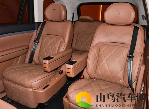 华为智选车再添猛将!全新SUV搭载鸿蒙40,续航超1200公里-1