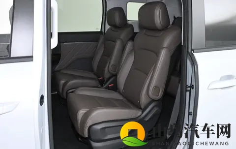 五菱星光730 PHEV:打破传统MPV限制,预售价1068万-1