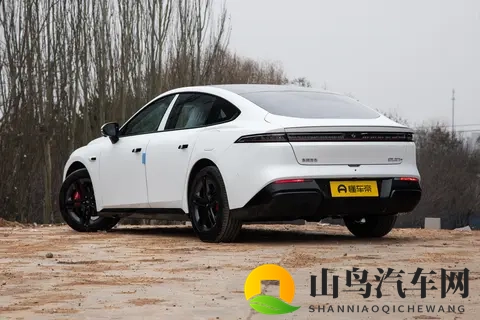 限时1399万起 东风奕派eπ007+上市 标配激光雷达和8295P芯片-1