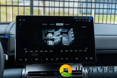 比理想L系列更大气，比坦克300更舒适，方程豹钛7确实有点东西-3