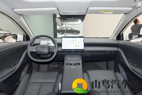 1099万元起！东风日产N6开启预售，纯电续航达180km-3