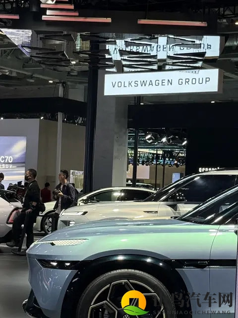 直击进博会｜ 大众中国刘云峰：进博会“蓬勃”背后是中国经济活力与开放水平不断提升-1