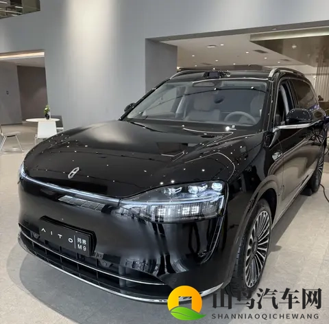 从油到电的平稳过渡:混动技术为何成了市场的“香饽饽”？-1