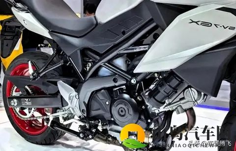 经典V缸焕新光，铃木SV-7GX跨界休旅重定义中排量摩托趋势-3