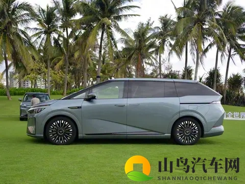 预售价35万的小鹏X9增程版来了！15T增程+后驱！能否挽救销量？-3