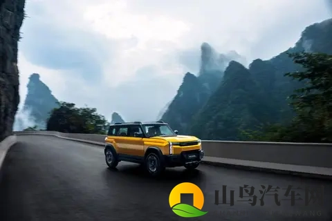 奇瑞风云X3L天门山挑战，豪言宣传为何翻车？-2