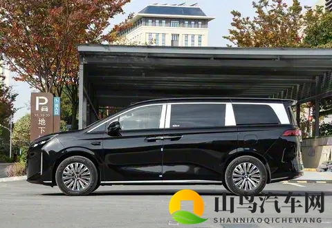 官方降价43万元 2026款比亚迪夏相比老款是否有提升-3