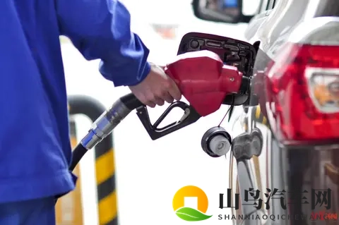 十年“免税”倒计时,新能源渗透率直逼60%,这是最后疯狂?-3