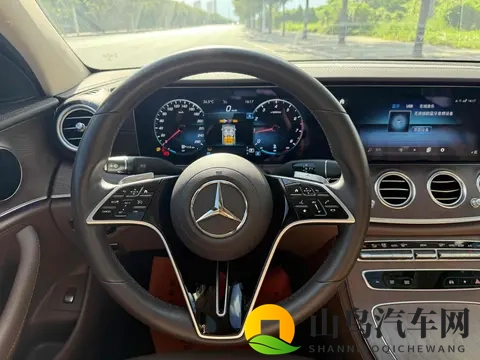 21款奔驰E300L：5万公里，豪华座驾2899万，商务精英之选-1