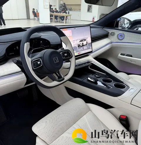 等了四年的车终于到手，同事的焕新极氪001终梦圆-2