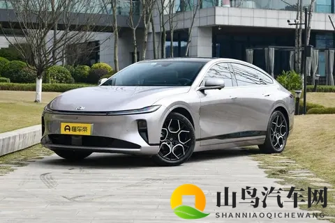 长安汽车：从历史变迁到新能源突破，独特发展路径待探讨？-1