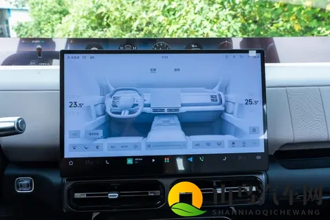 纵横 G700 实地体验:兼顾越野与日常的硬派 SUV 实测报告-1