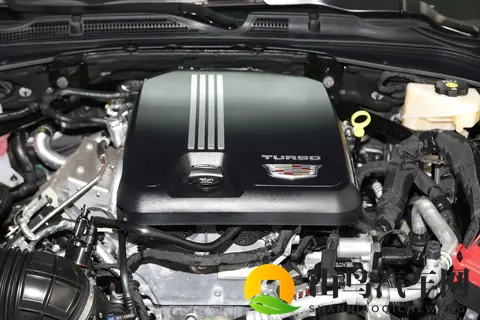 凯迪拉克CT4全系车型配置差异解读，哪个版本更适合你-1