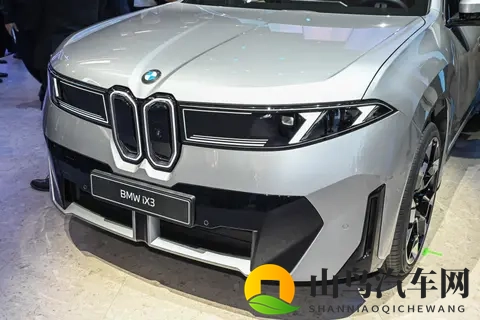 审美回归？宝马首款“大鼻子”上线，最大限度还原概念车！-3